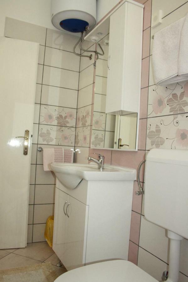 Guesthouse Matusan'S Place Banjol Ngoại thất bức ảnh